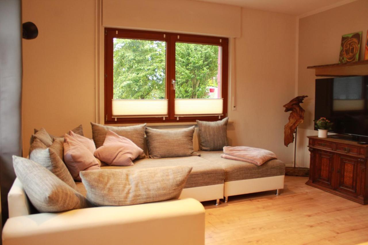 Ferienwohnung Conni 헬렌탈 외부 사진